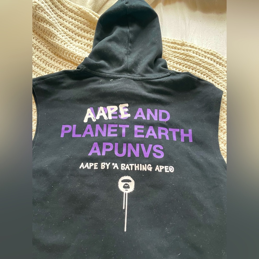 Sleeveless bape hoodie